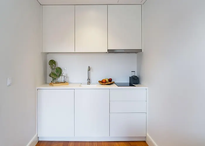 River Infante Hotell 4*