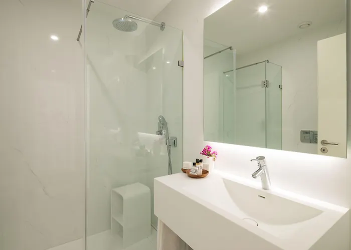 River Infante Hotel 4*